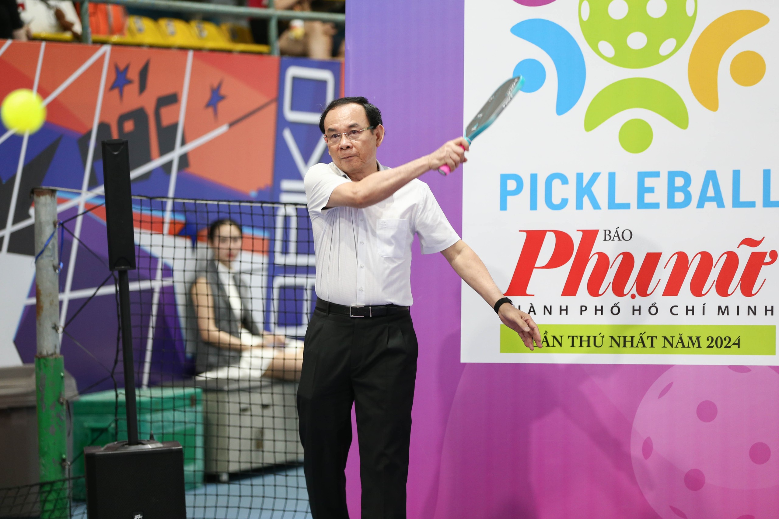 Bí thư Thành ủy Nguyễn Văn Nên phát bóng khai mạc Giải Pickleball Báo Phụ nữ TP HCM- Ảnh 2. Bí thư Thành ủy Nguyễn Văn Nên phát bóng khai mạc Giải Pickleball Báo Phụ nữ TP HCM- Ảnh 2.