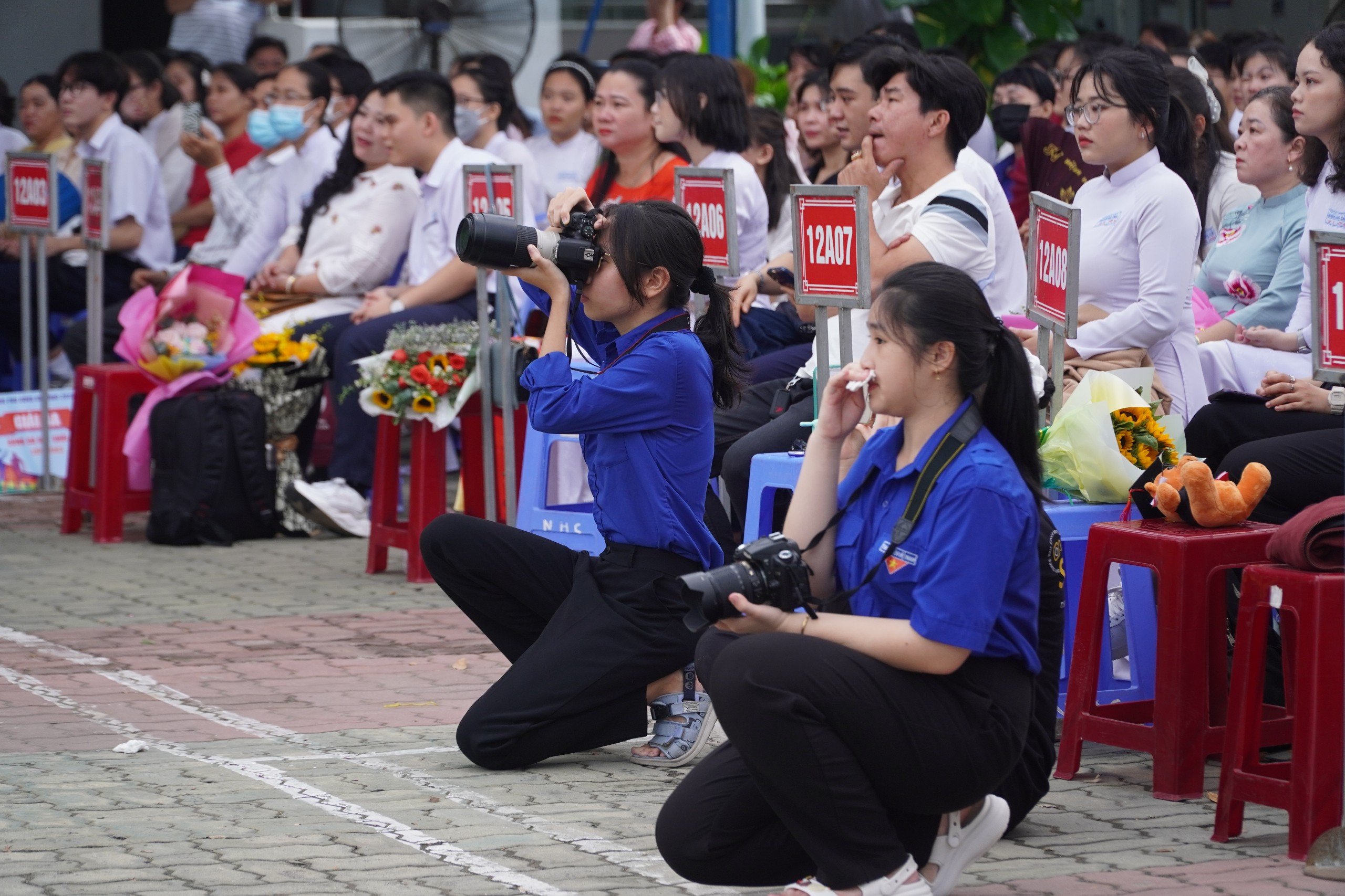 Khi học sinh, sinh viên trở thành “phóng viên hiện trường”
- Ảnh 4. Khi học sinh, sinh viên trở thành “phóng viên hiện trường”
- Ảnh 4.