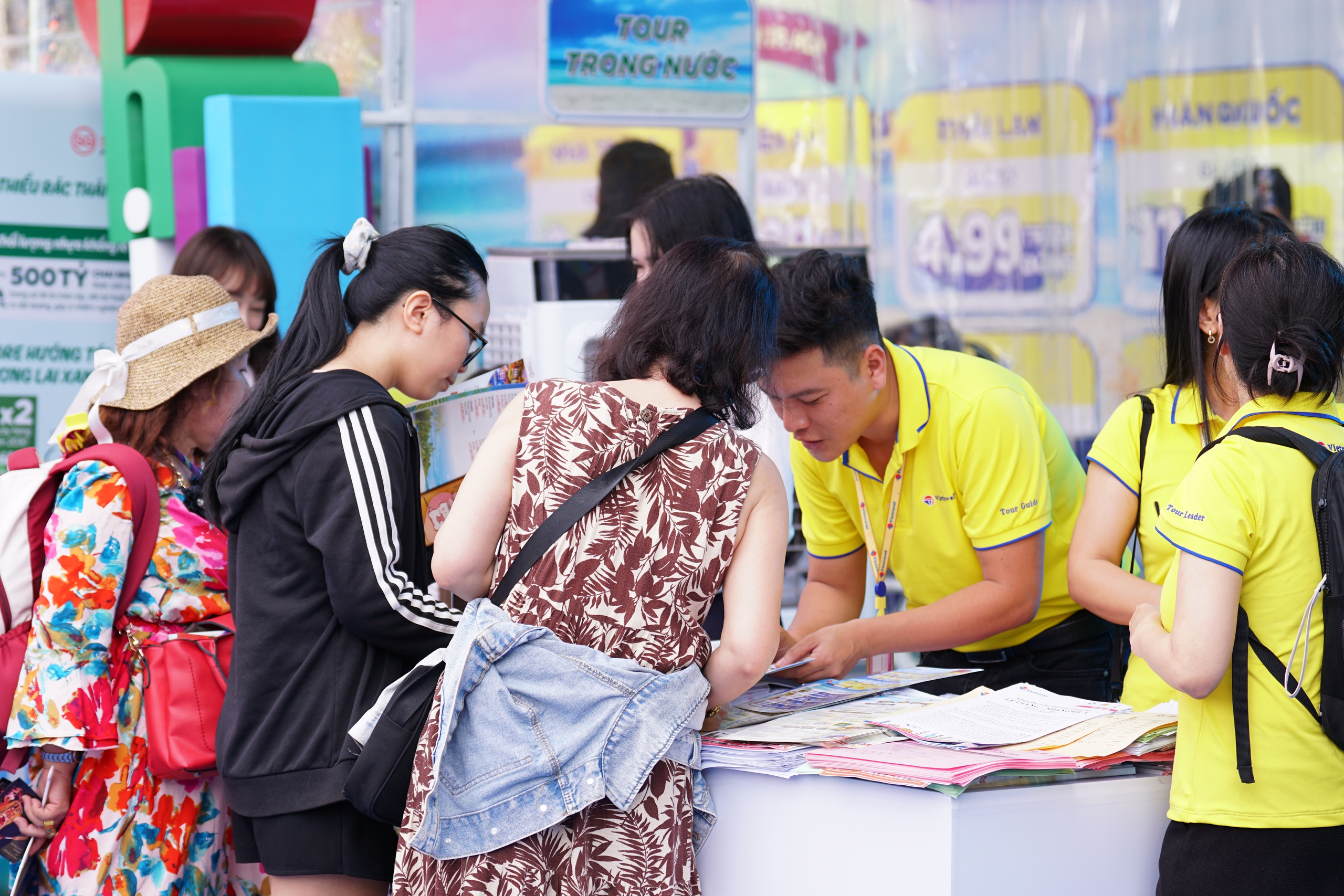 Cuối tuần săn tour giảm giá "kịch trần" ở Ngày hội Du lịch- Ảnh 3. Cuối tuần săn tour giảm giá "kịch trần" ở Ngày hội Du lịch- Ảnh 3.