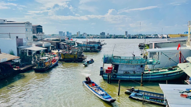 Tập cuối phim tài liệu "Vượt sóng" chiếu ngày 30-4- Ảnh 3. Tập cuối phim tài liệu "Vượt sóng" chiếu ngày 30-4- Ảnh 3.