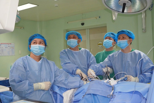 Một bệnh viện ở miền Tây thực hiện thành công 10 ca ghép thận - Ảnh 2.