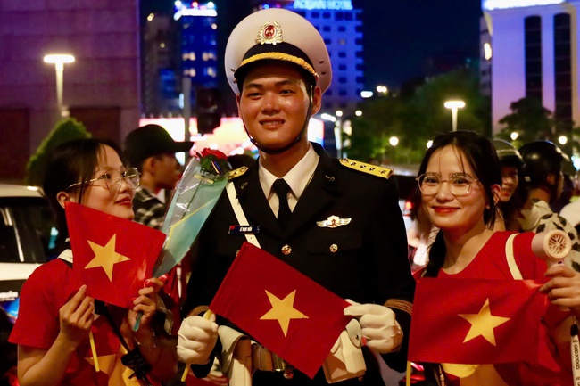 Tháng Tư trong tim tôi - Ảnh 3. Tháng Tư trong tim tôi - Ảnh 3.