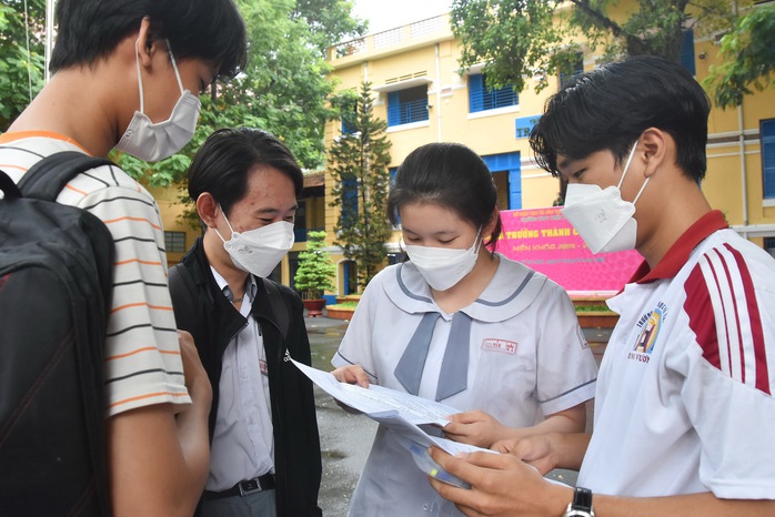 Kết thúc kỳ thi tốt nghiệp THPT năm 2022: Điểm chuẩn đại học sẽ tăng nhẹ - Ảnh 1. Kết thúc kỳ thi tốt nghiệp THPT năm 2022: Điểm chuẩn đại học sẽ tăng nhẹ - Ảnh 1.