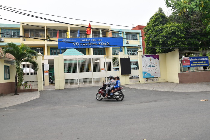 Những người làm hoa cho đất: Lương sư hưng quốc Võ Trường Toản - Ảnh 2. Những người làm hoa cho đất: Lương sư hưng quốc Võ Trường Toản - Ảnh 2.