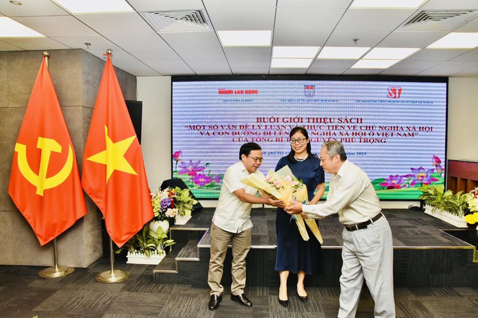 Tọa đàm về sách của Tổng Bí thư Nguyễn Phú Trọng - Ảnh 2. Tọa đàm về sách của Tổng Bí thư Nguyễn Phú Trọng - Ảnh 2.