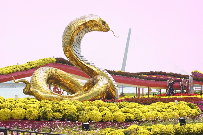 Linh vật rắn của tỉnh, thành nào đẹp nhất Tết Ất Tỵ 2025?- Ảnh 34. Linh vật rắn của tỉnh, thành nào đẹp nhất Tết Ất Tỵ 2025?- Ảnh 34.