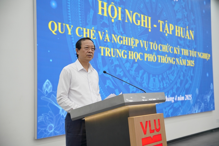 Bộ GD-ĐT: Địa phương không vì sắp xếp bộ máy mà lơ là tổ chức thi tốt nghiệp- Ảnh 2. Bộ GD-ĐT: Địa phương không vì sắp xếp bộ máy mà lơ là tổ chức thi tốt nghiệp- Ảnh 2.