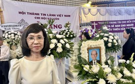 Ca sĩ Trang Mỹ Dung tiễn biệt nhạc sĩ Trương Hoàng Xuân