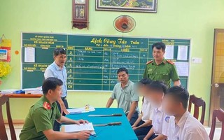 3 học sinh lớp 11 mang dao đến trường đánh nhau